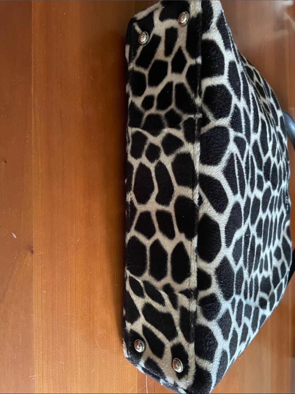 kate spade Black and Cream Giraffe-Print Shoulder Bag - Picture 4 of 11